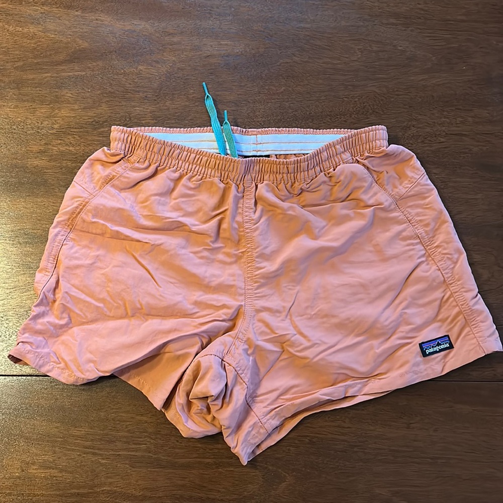 Patagonia Shorts - Sz S